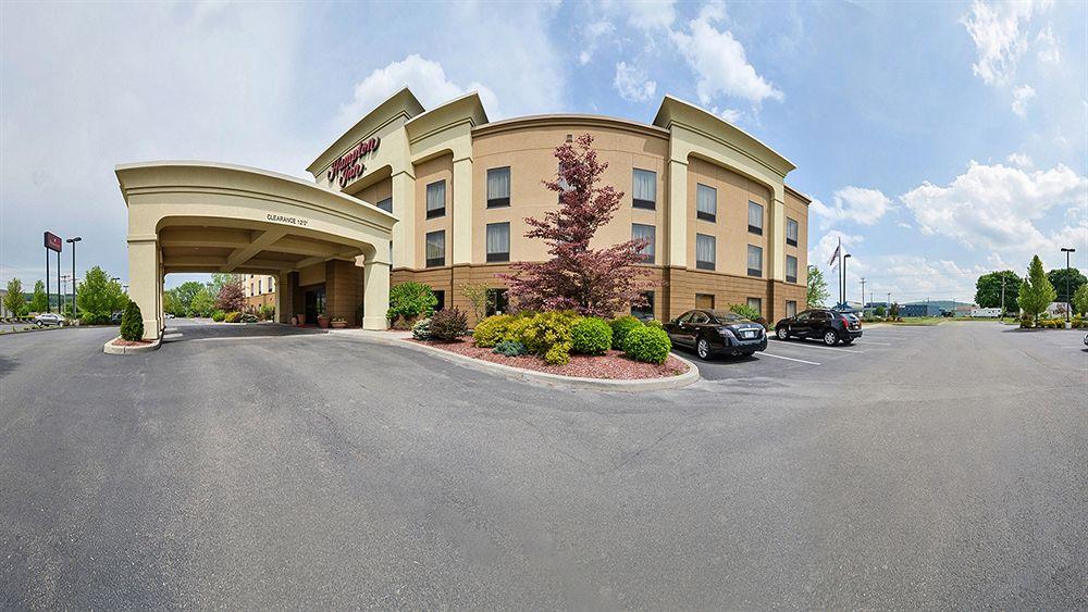 Hampton Inn Cortland Exterior photo